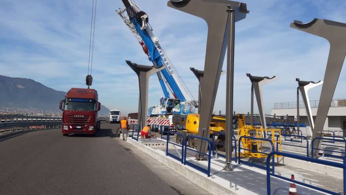 autostrada a3 ultimata la pensilina allo svincolo di angri