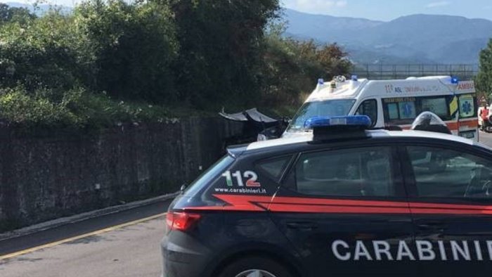 schianto nel casertano ancora sangue sulle strade