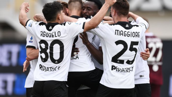 spezia torino 4 1 liguri salvi e granata nei guai