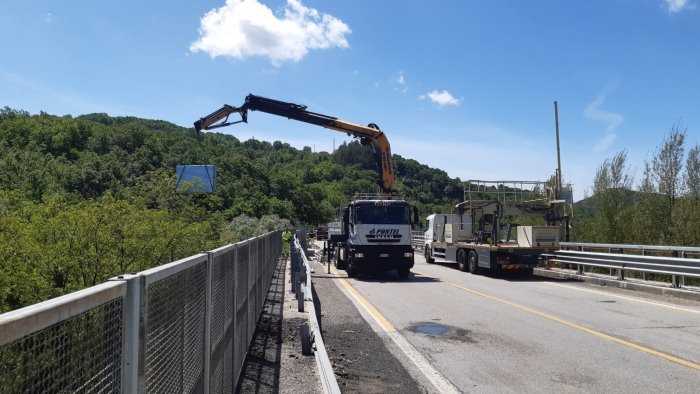 viadotto sele avanzano i lavori di manutenzione