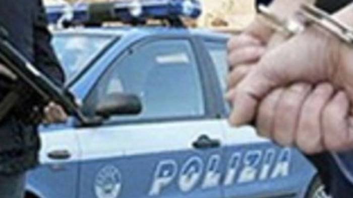 positiva al covid scappa da roma per sfuggire all arresto