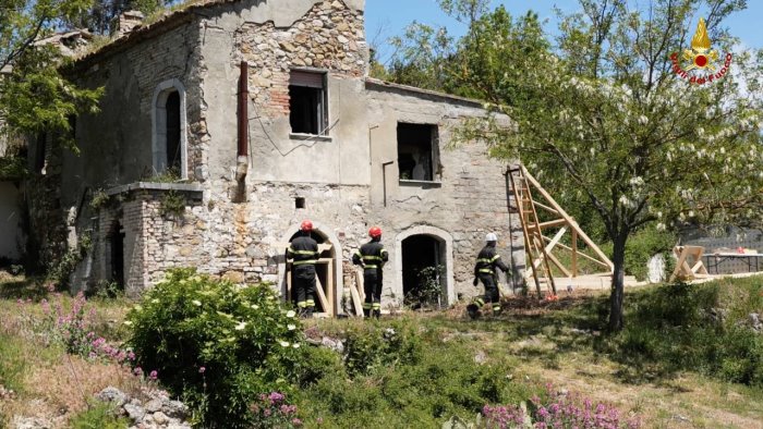 vigili del fuoco esercitazione per sistemi di trasmissione