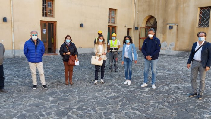 roccapiemonte laboratori e serra high tech a palazzo marciani