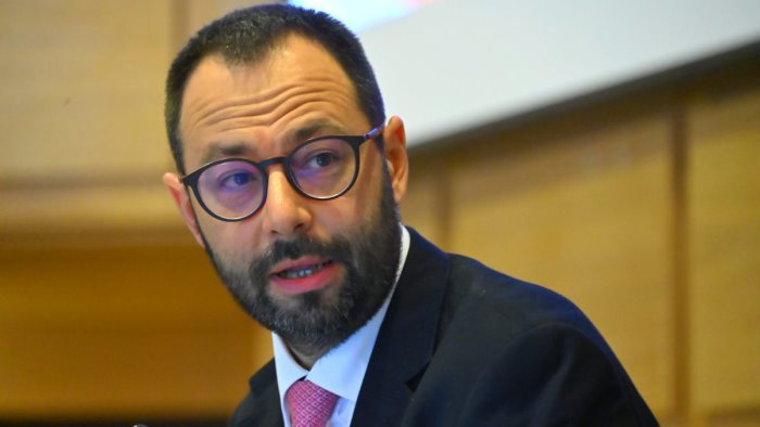 patuanelli proposta di orlando su licenziamenti chiara