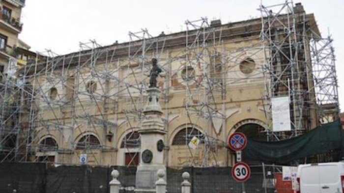 dogana festa macerie su macerie e ora siamo punto e accapo