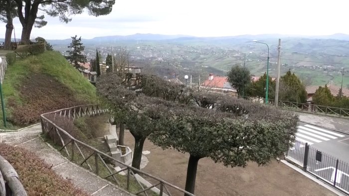 ariano convenzione con l orto botanico di napoli per la villa