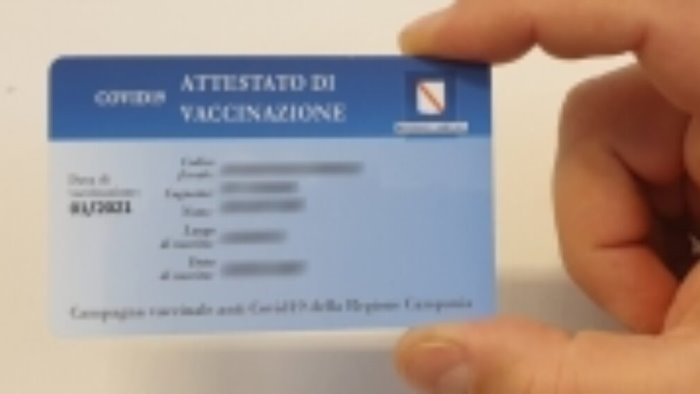 card vaccino viola la privacy dei cittadini