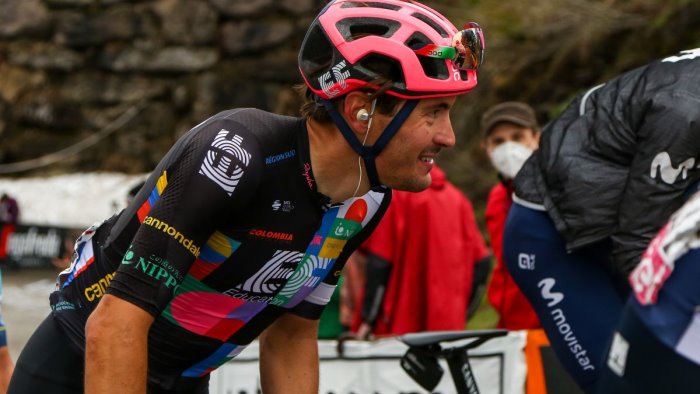 bettiol vince per distacco la diciottesima tappa del giro