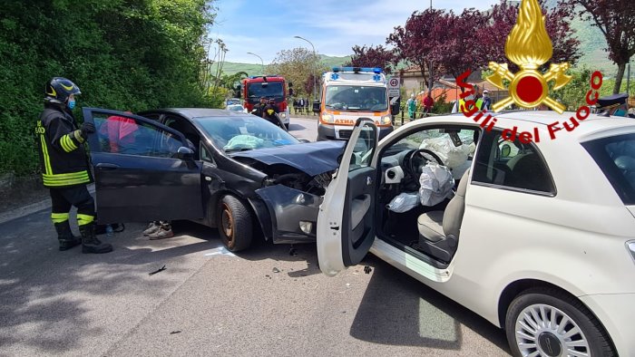 grave incidente stradale a montoro sei feriti