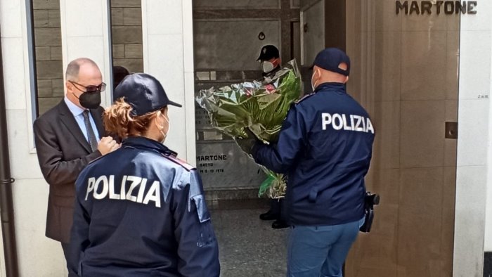 in ricordo dell agente scelto della polizia di stato martone