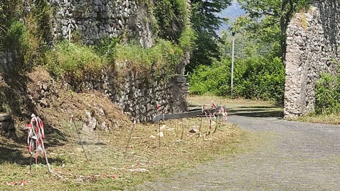 nocera parte la manutenzione dal castello del parco