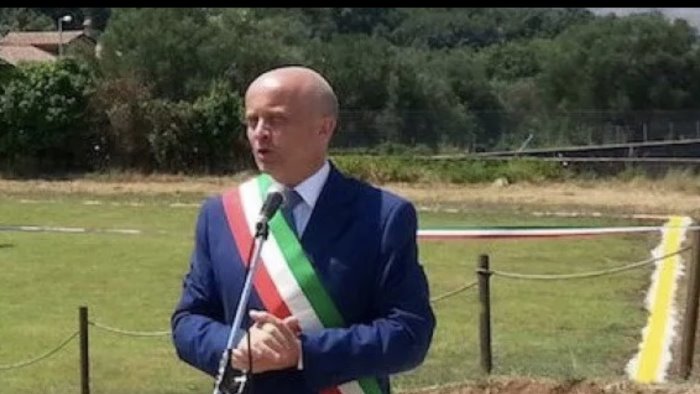 vallo della lucania comunita in apprensione per la salute dell ex sindaco aloia