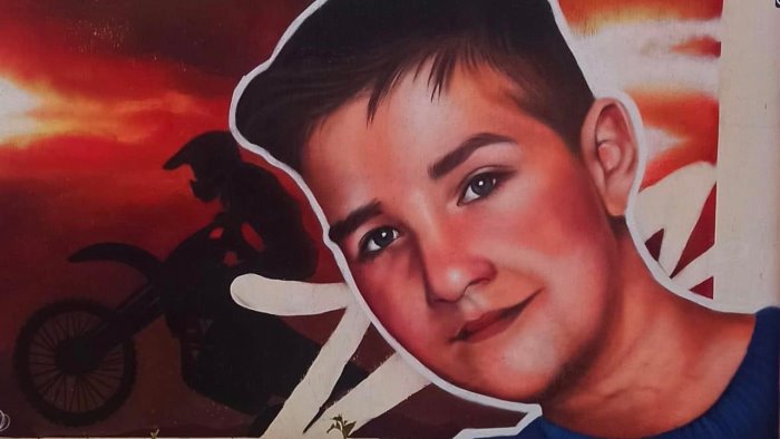 pellezzano un murales in ricordo di alessandro il tuo sorriso sempre con noi