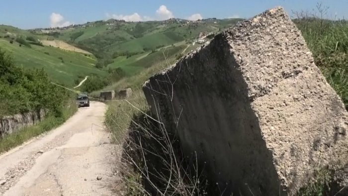 studiano da anni di che morte dobbiamo morire e la strada resta da terzo mondo