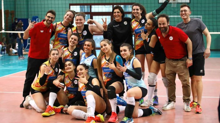 volley b2 la contrader volare saluta con una vittoria