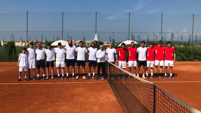 tennis serie b1 ecco cosa e successo nel girone del tc 2002 benevento