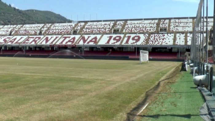 salernitana la societa annuncia pagheremo noi i lavori alla curva nord