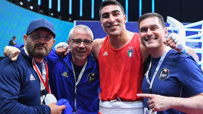 boxe europei mouhiidine combatte da fuoriclasse e vola in semifinale