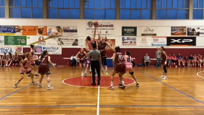 basket salerno ko a livorno per la finale dovra ribaltare il 12 dell andata