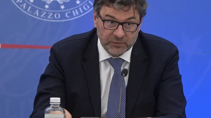 giorgetti transizione energetica tenga presente interesse nazionale