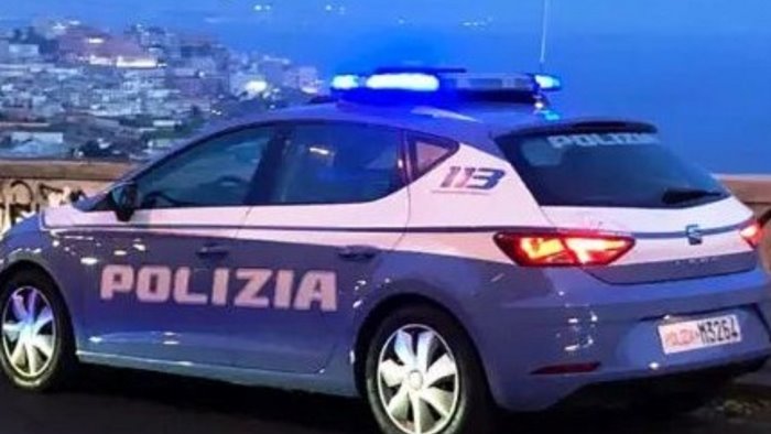 studente spagnolo colpito alla testa con il calcio di una pistola sul lungomare