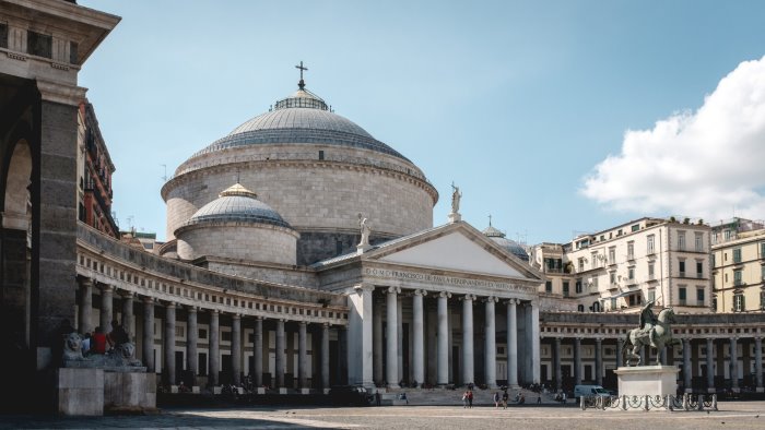 napoli valorizzazione di piazza plebiscito vertice in prefettura