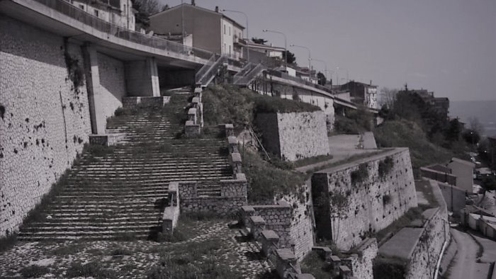 ariano valorizza la sua terrazza suggestiva e storica di nome tranesi