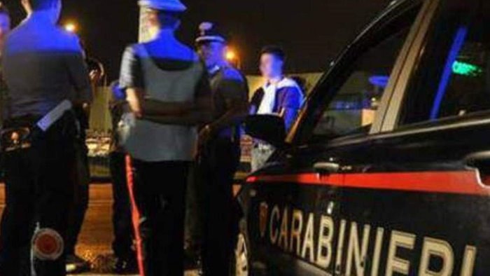 era latitante da due anni pedinando sua moglie i carabinieri lo catturano