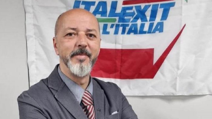 avellino le manovre nei partiti italexit sceglie amatucci in citta