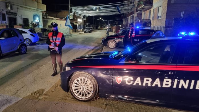 giugliano licola controlli notturni dei carabinieri