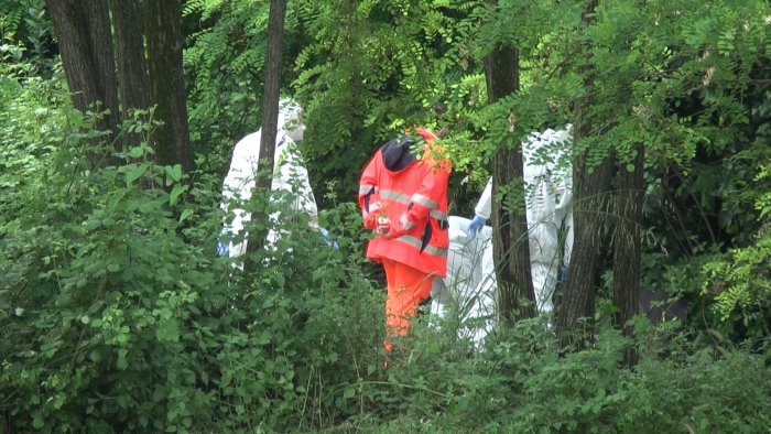 choc a battipaglia trovato cadavere in decomposizione in pieno centro