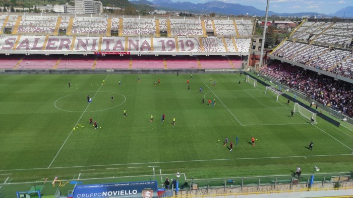 salernitana fiorentina arbitra ivano pezzuto di lecce i precedenti