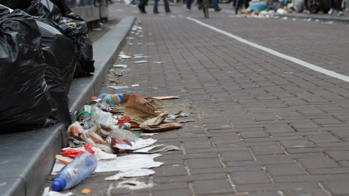 napoli ricomincia l operazione quartiere pulito ecco le strade interessate