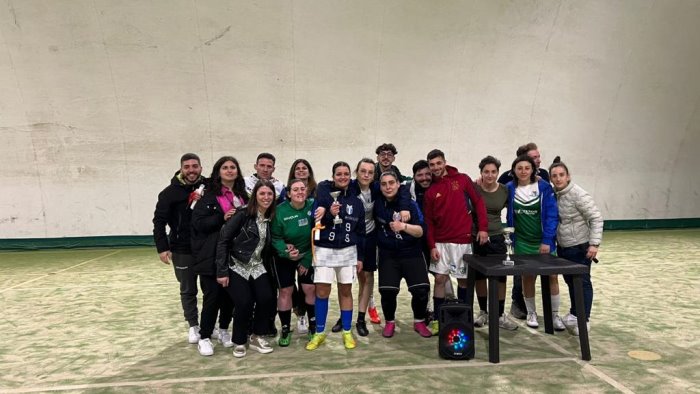 apple pie batte 1 0 l omofobia successo per il torneo futsal a mercogliano