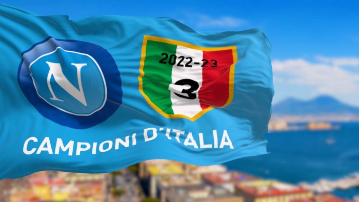 ora si si puo scrivere il napoli e campione d italia