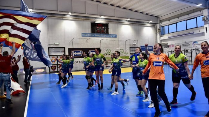 pallamano playoff scudetto la jomi salerno vola in finale