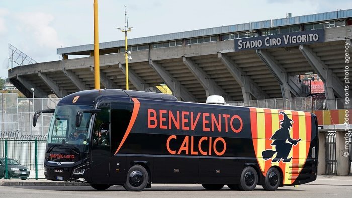 aggressione pullman benevento calcio non si escludono nuovi sviluppi