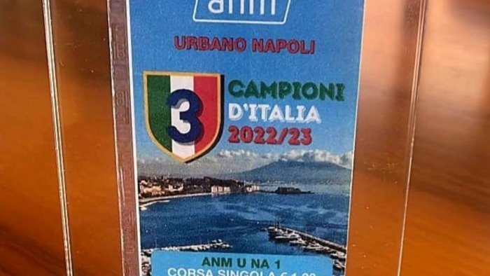 napoli campione d italia ecco il biglietto celebrativo dell anm