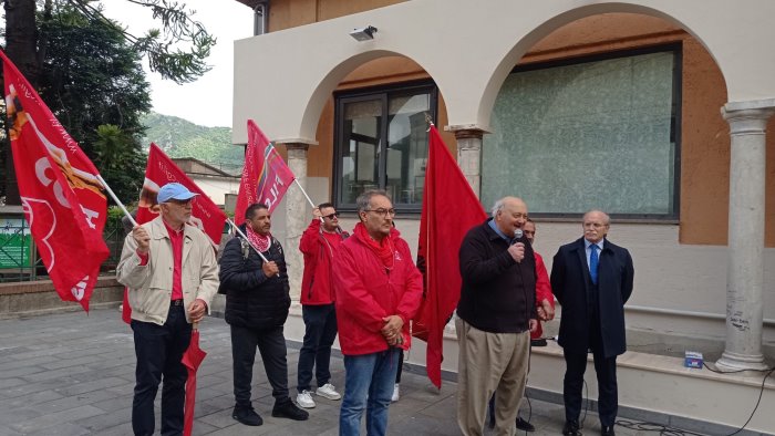 primo maggio tra le polemiche in irpinia solo la cgil in piazza a solofra