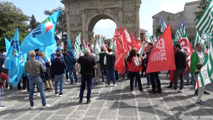 primo maggio benevento cgil cisl e uil unite serve lavoro non mancette