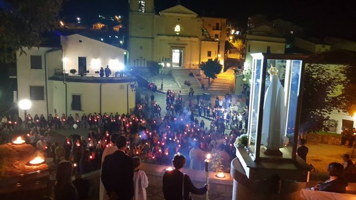 gesualdo preghiera e adorazione a gesu sacramentato per i devoti di san pio