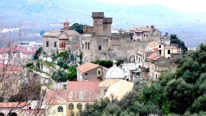 taurano graziano e buonfiglio si sfidano per la carica di sindaco