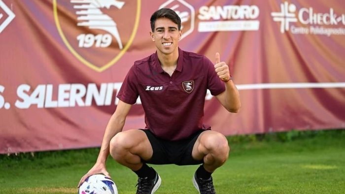 salernitana riecco valencia il cileno ritorna dalla grecia