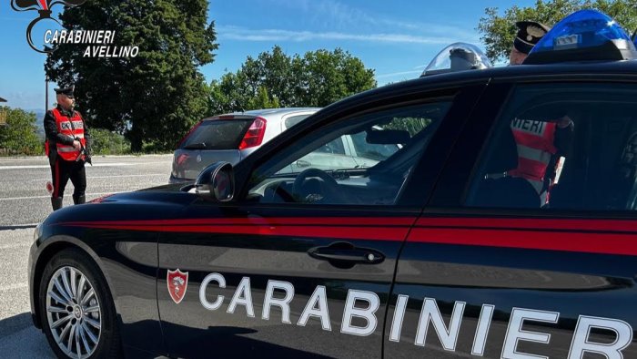 lite in un locale i carabinieri evitano il peggio