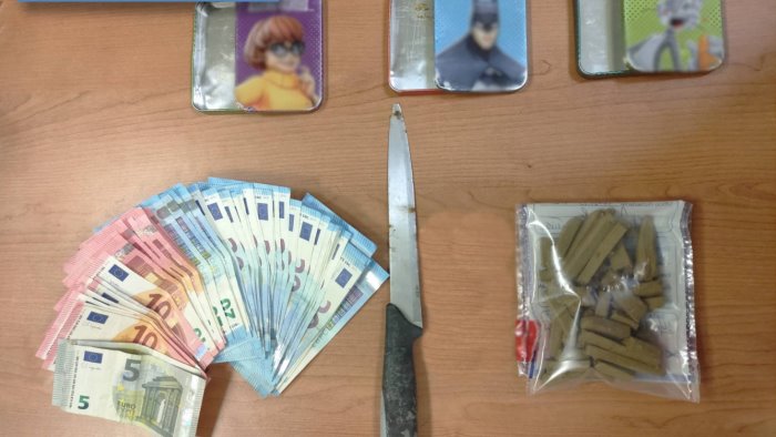 afragola sorpreso con la droga dalla polizia e arrestato