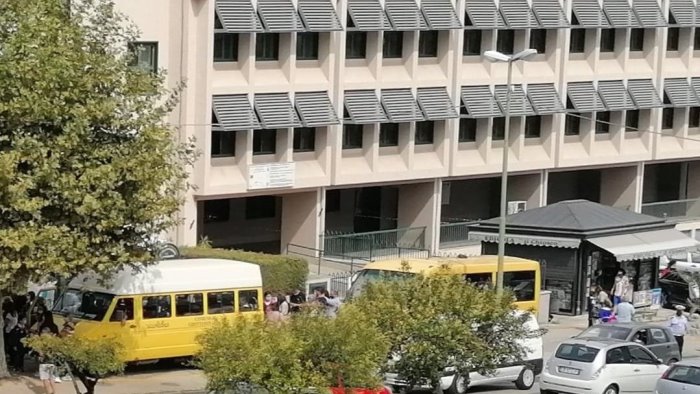 grottaminarda scuolabus gratuito per i bimbi dell infanzia a carpignano