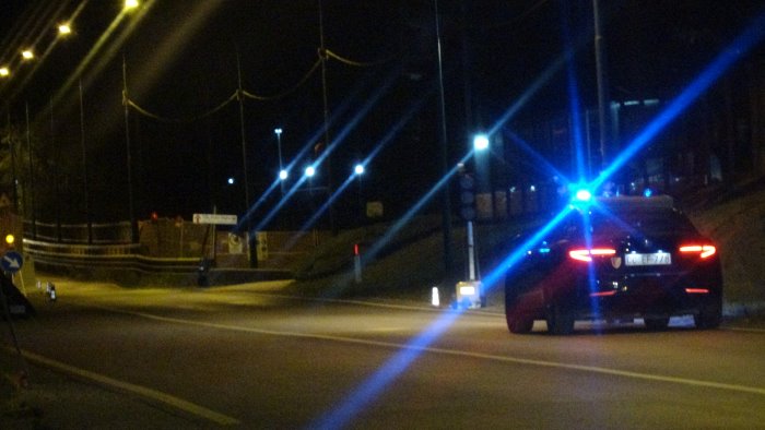 semafori impazziti lungo la variante ad ariano carabinieri evitano incidenti