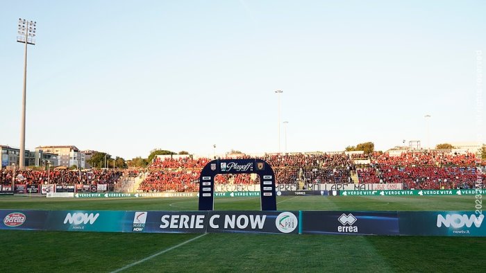 play off carrarese benevento in semifinale info date e regolamento