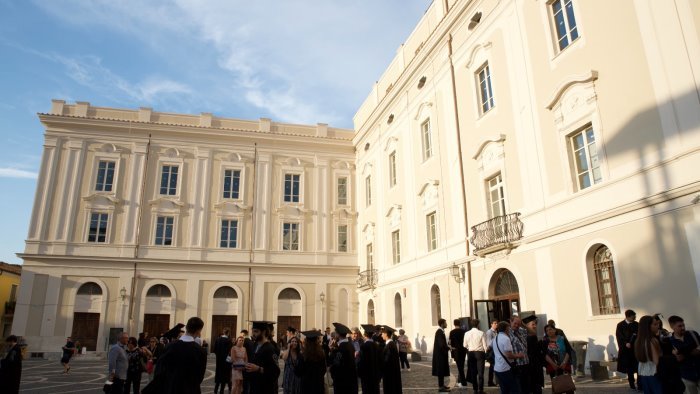 cultura in cortile apre il fondo antico dell unisannio