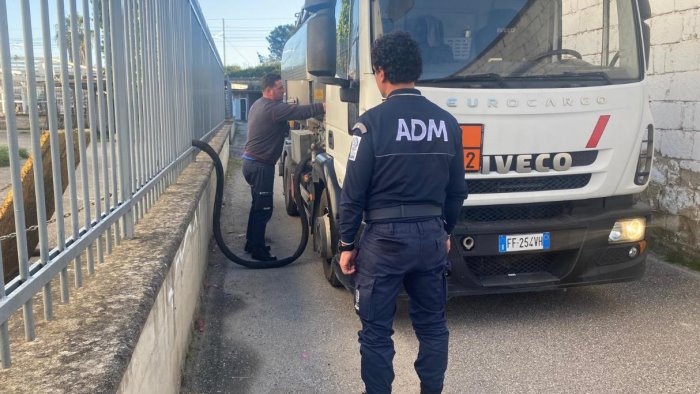 prodotti petroliferi sequestrati donati alle scuole di avellino e caserta